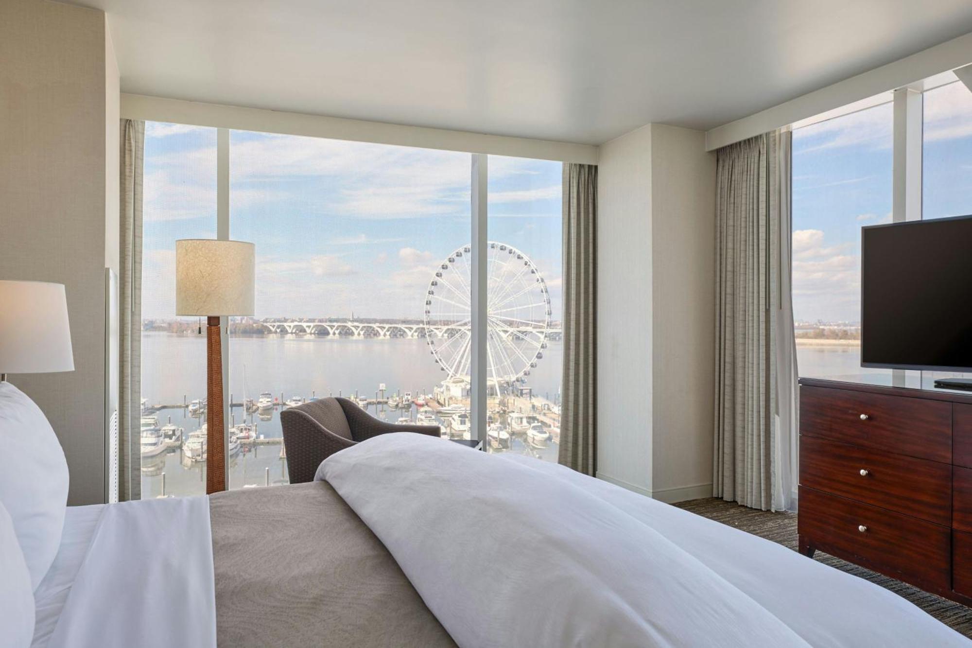The Westin Washington National Harbor Hotell Exteriör bild