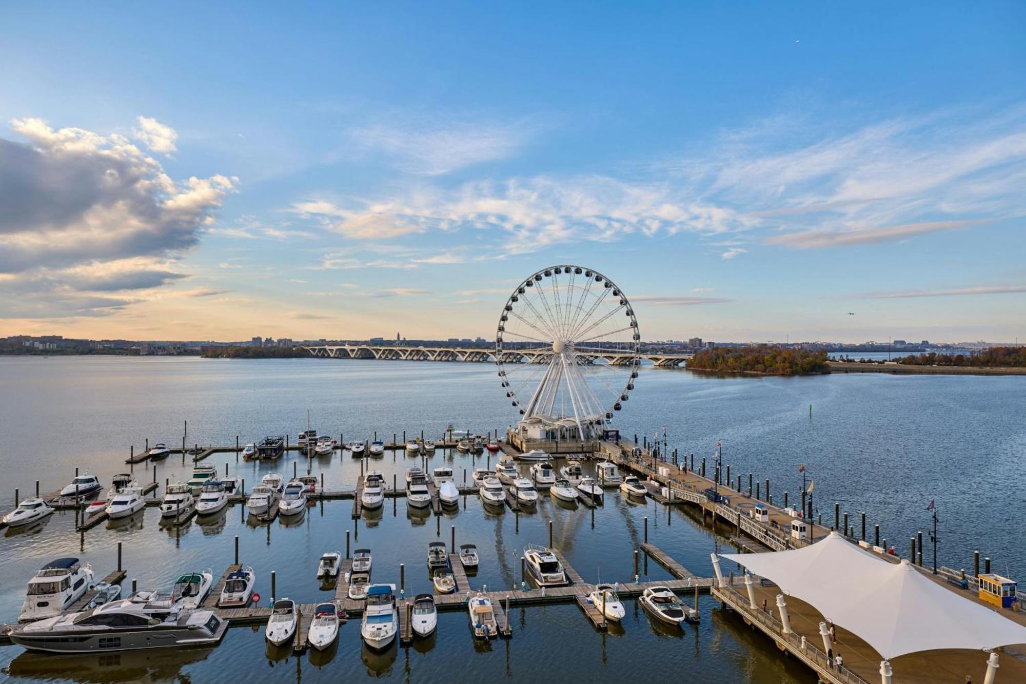 The Westin Washington National Harbor Hotell Exteriör bild